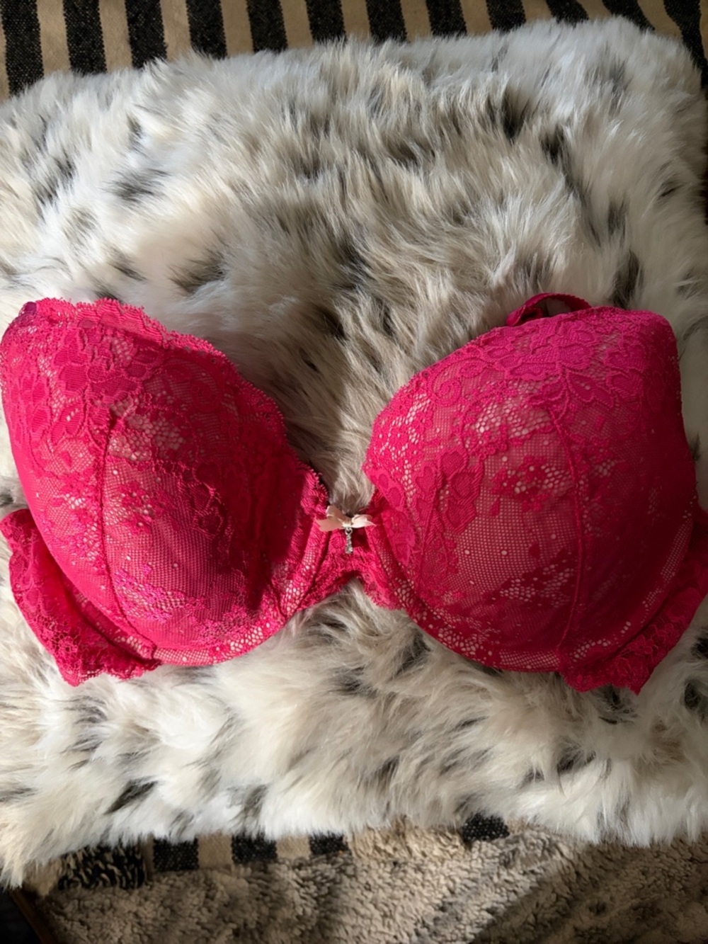 Victoria's Secret Hot Pink Lace Underwire Bra